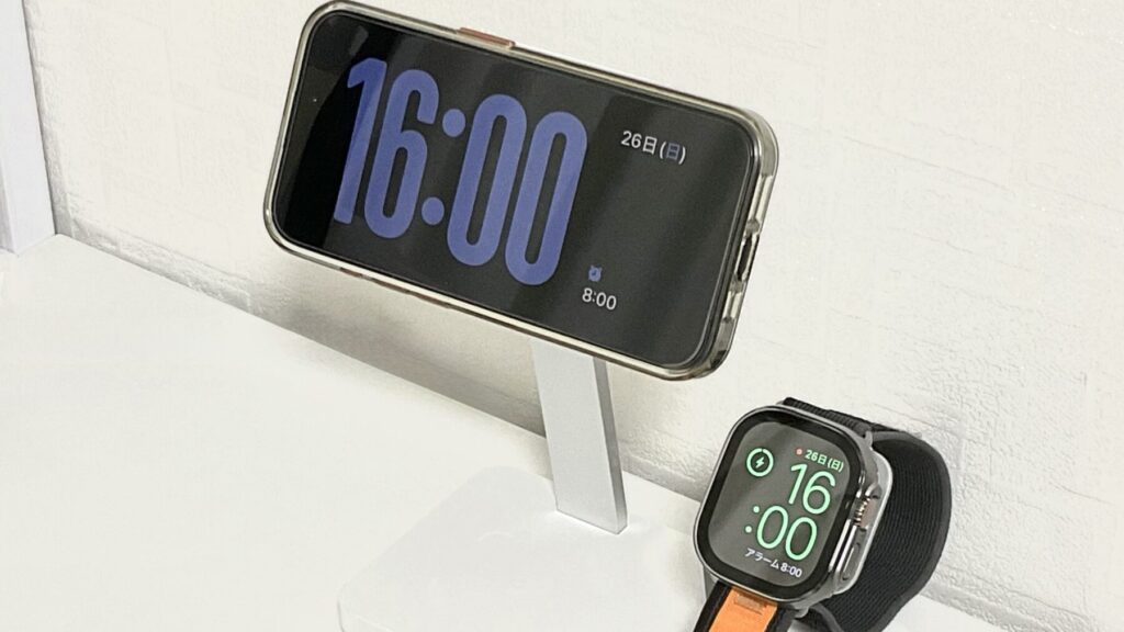 MagSafe充電器で充電中のiPhone