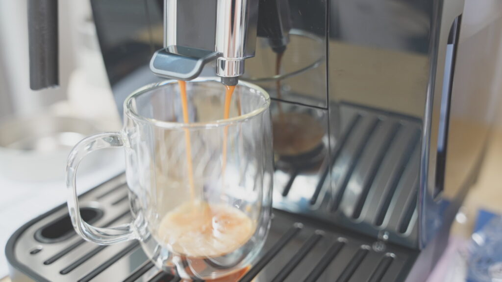 デロンギマグニフィカで抽出されるコーヒー