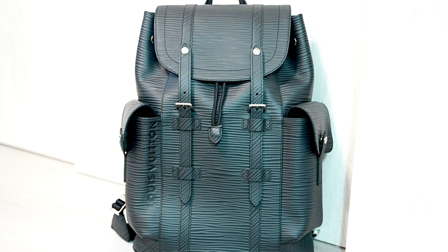 ルイヴィトンのクリストファーMMエピ