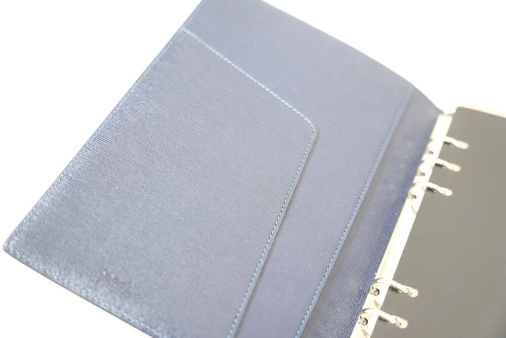 ブレイリオのA5システム手帳のポケット