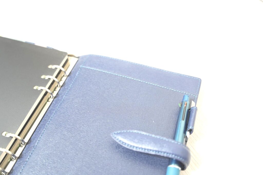 ブレイリオのA5システム手帳のポケット