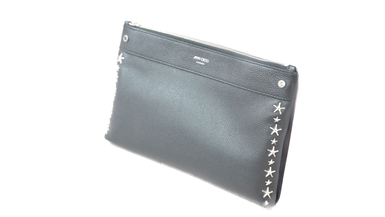 ジミーチュウのクラッチバッグの外観