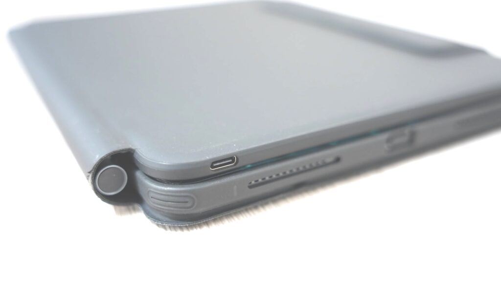 マジックキーボードの充電端子