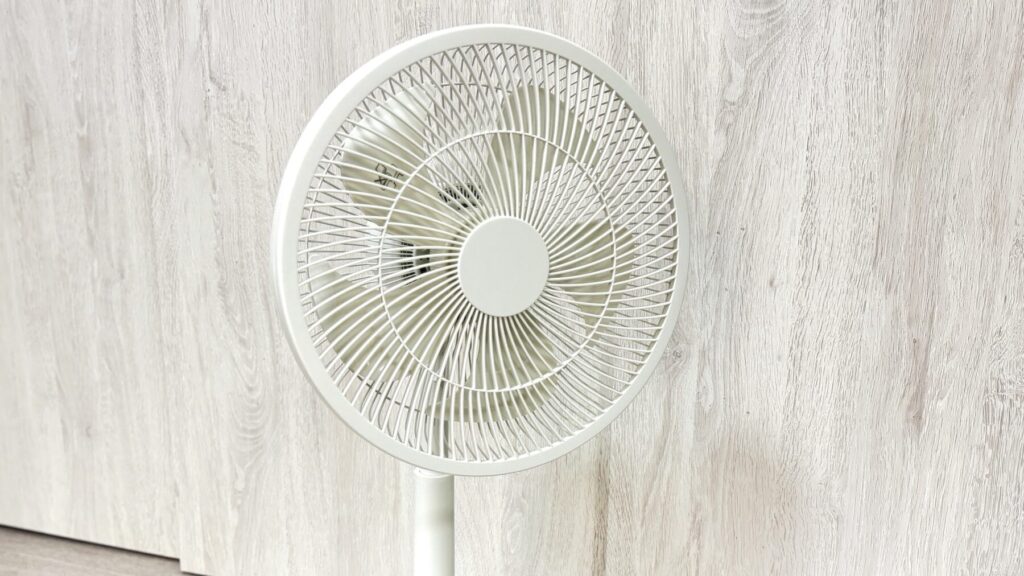 前から見た扇風機