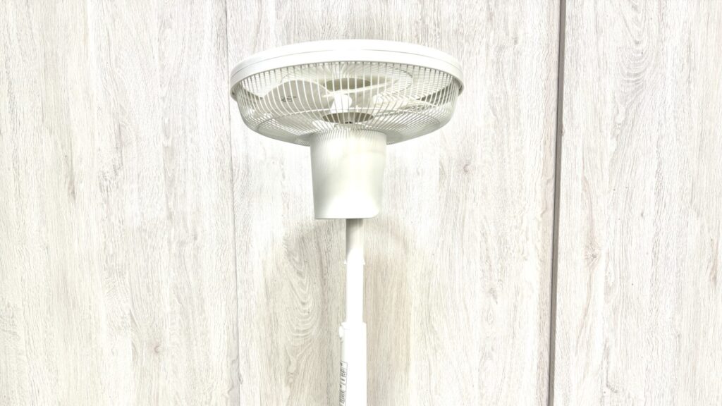 横から見た上を向く扇風機