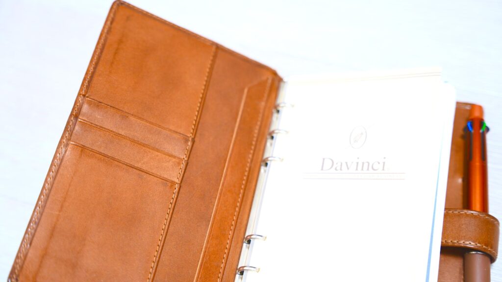 レイメイ藤井のシステム手帳「ダヴィンチ」のバイブルサイズのカードホルダー
