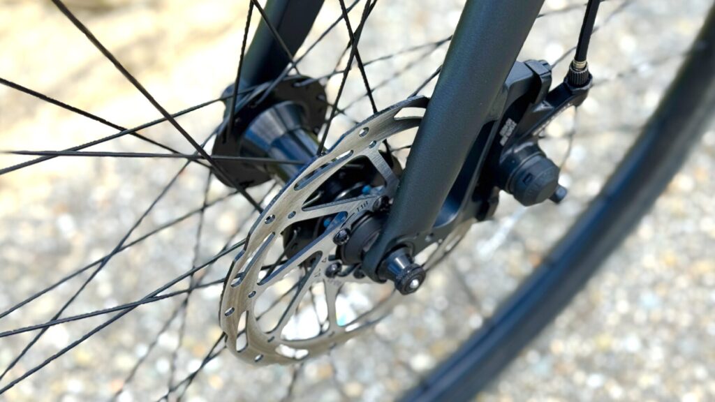 ダイワサイクル「インテッツァ」のフロントディスクブレーキ