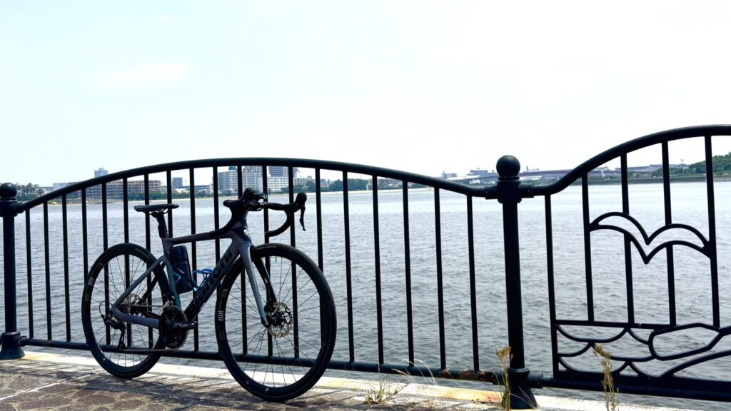 Bianchi（ビアンキ）のロードバイク「OLTRE RACE」の横