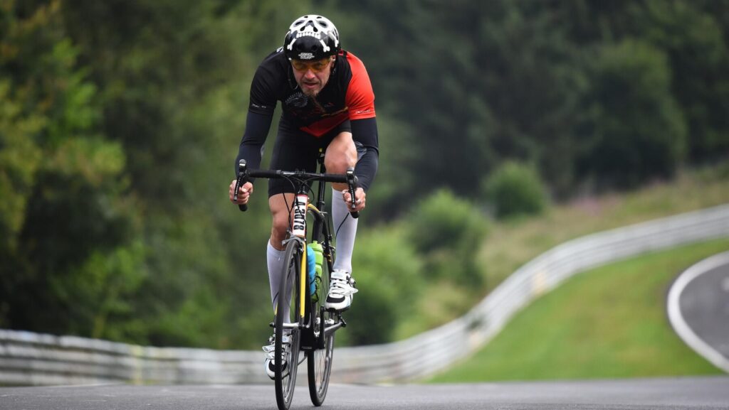 ロードバイクでヒルクライム