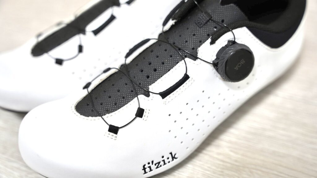fi'zi:k（フィジーク）のビンディングシューズ