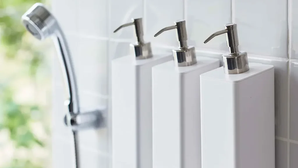 山崎実業のタワー製品シャンプー