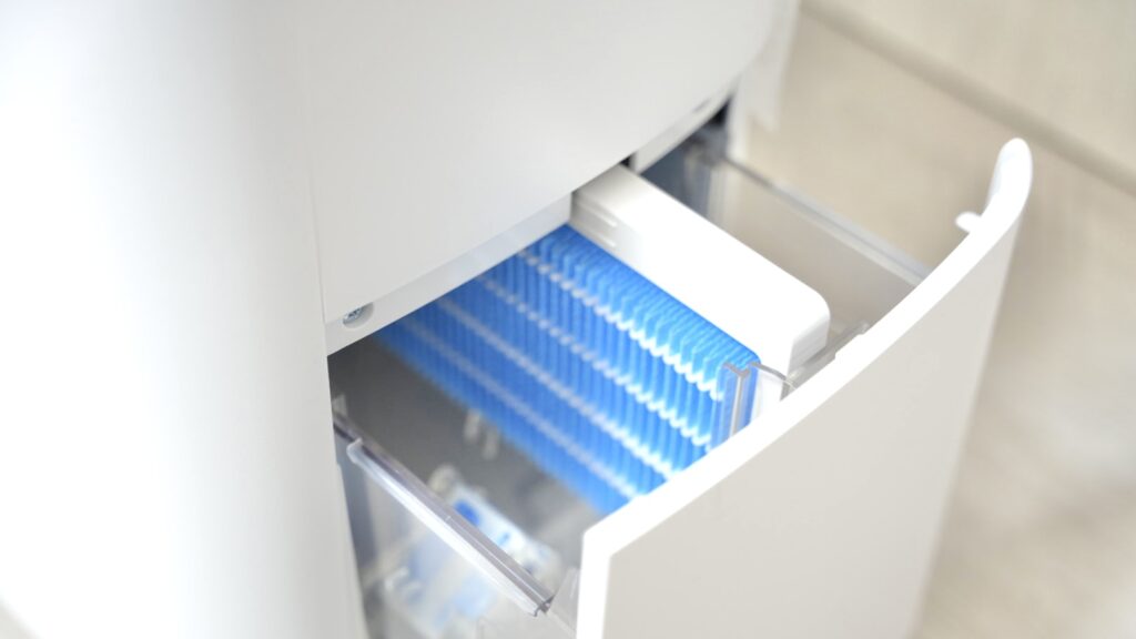 シャープの除湿加湿一体型空気清浄機 KI-SD50-Wの加湿トレー