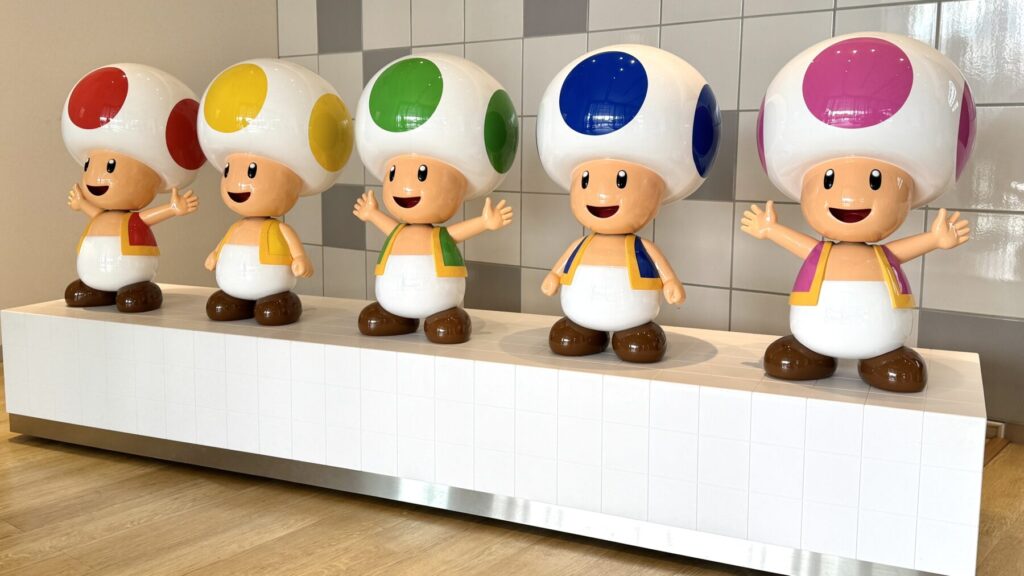 ニンテンドーミュージアムの入り口にあるピノキオ