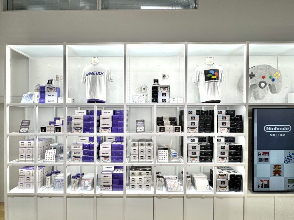 ニンテンドーミュージアムのお土産グッズエリア