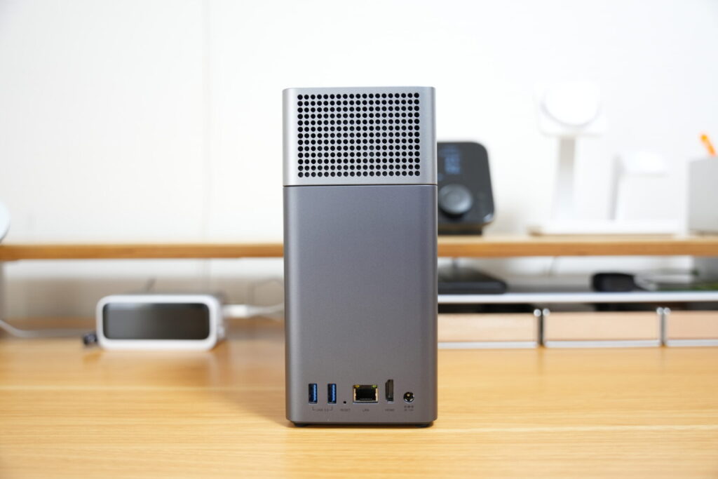 UGREEN NASync DH2300