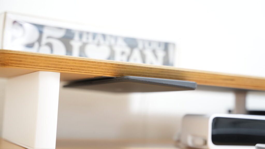 デスクシェルフ改造