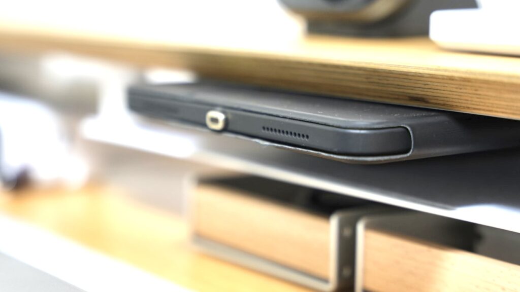 デスクシェルフ改造