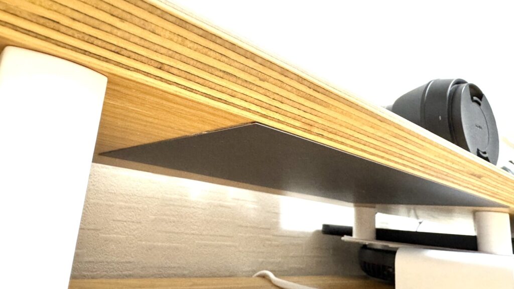 デスクシェルフ改造